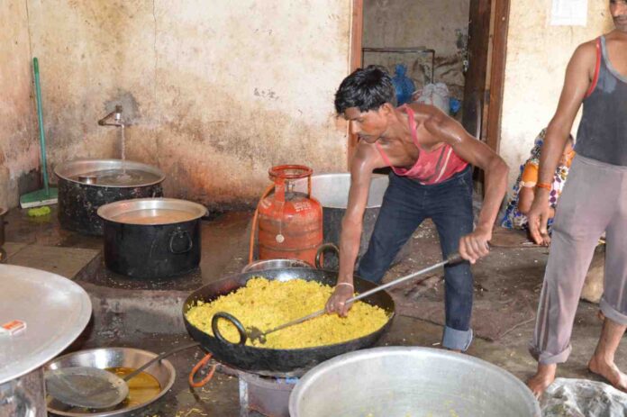 School Meal in Bihar