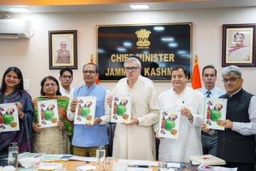 CM Omar Abdullah along with Shivraj Singh Chauhan CM Omar Abdullah along with Shivraj Singh Chauhan