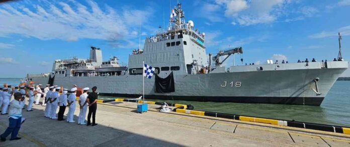INDIGENOUS SURVEY VESSEL LARGE (SVL) INDIGENOUS SURVEY VESSEL LARGE (SVL)