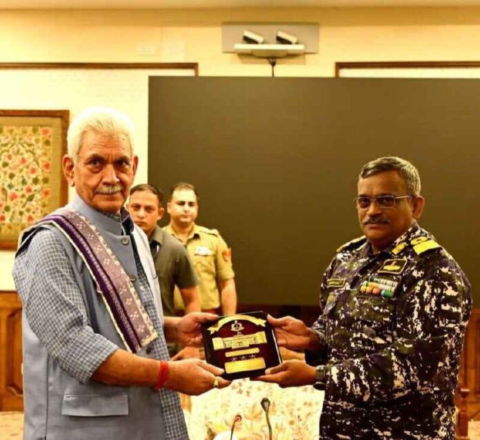 Minister Meets Senior Armed Forces