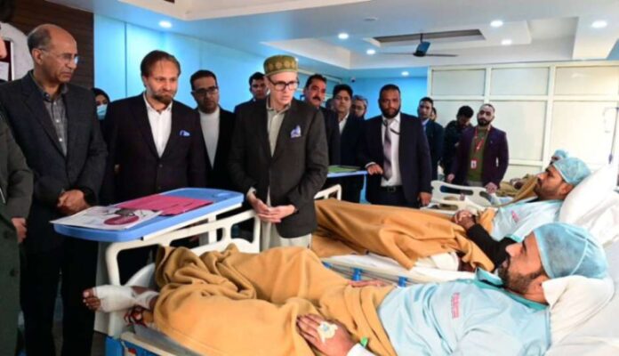 Chief Minister visits injured in Nowgam hospital Chief Minister visits injured in Nowgam hospital