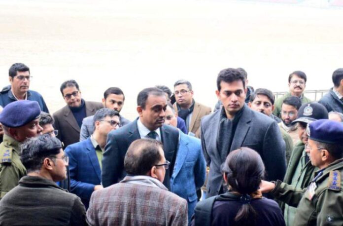 _Divisional Commissioner Divisional Commissioner