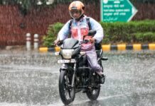Heavy Rain Alert Issued for Delhi, Uttar Pradesh as Monsoon Covers Entire Country Heavy rain alert Delhi UP
