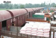 Railways to Transport Fertilizers in Specially Designed Containers for Eco-Friendly Storage Railways fertilizer transport