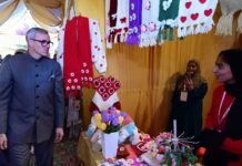 CM Inaugurates ‘Know Your Artisan’ Exhibition to Promote Kashmir’s Traditional Crafts Know Your Artisan Exhibition in Kashmir